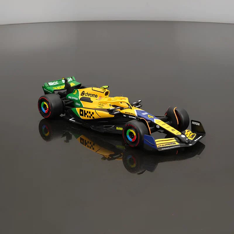 Miniatura 1:43 Mclaren MCL38 Senna Tribute (2024) - 13cm